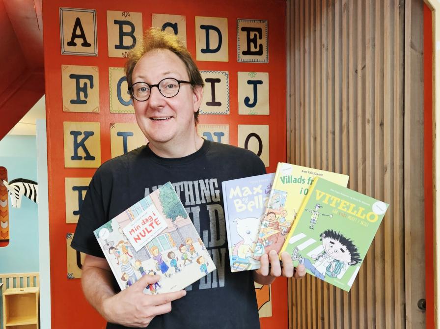 Børnebibliotekar Rasmus med skolestartsbøger